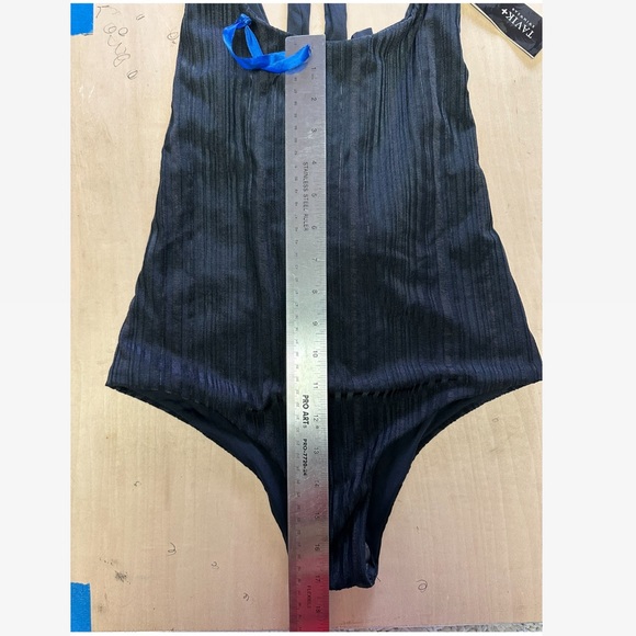 Tavik Black Sicily Rib one piece swim - Picture 11 of 12